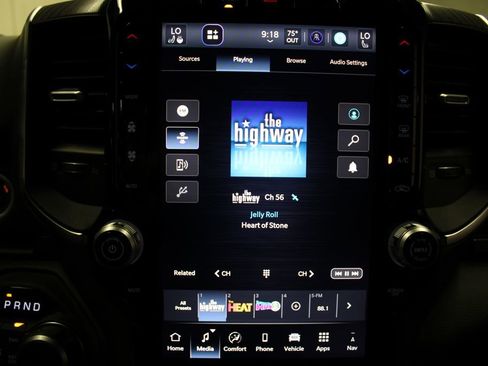 New 2026 RAM 1500 4x4 Crew Cab image 17
