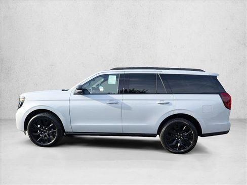 New 2025 Ford Expedition Platinum w/ Stealth Appearance Package image 5