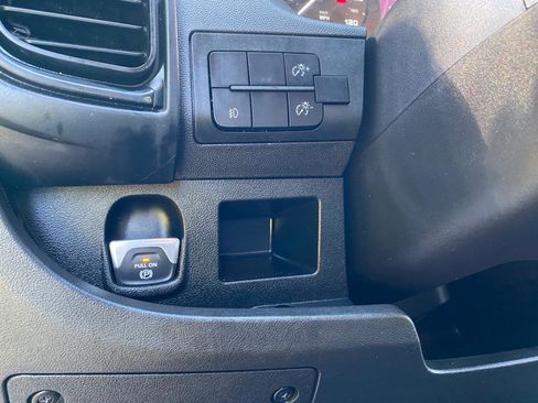 Used 2022 RAM ProMaster 2500 w/ Convenience Group FWD image 43