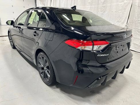 Used 2025 Toyota Corolla SE FWD image 5