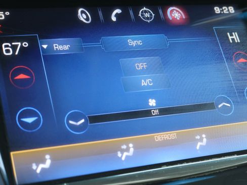 Used 2015 Cadillac Escalade Luxury image 17