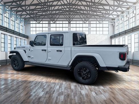 New 2025 Jeep Gladiator Sport image 6