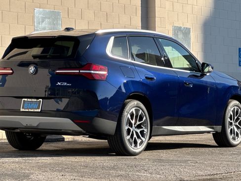 Used 2026 BMW X3 xDrive30i w/ Premium Package AWD/4WD image 9