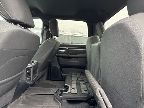 Used 2021 RAM 2500 Big Horn w/ Level 1 Equipment Group image 14