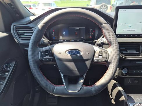Used 2024 Ford Escape ST-Line w/ Tech Pack #1 AWD/4WD image 15