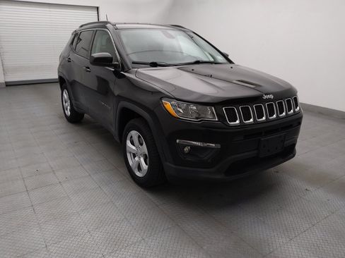 Used 2019 Jeep Compass Latitude w/ Popular Equipment Group AWD/4WD image 13