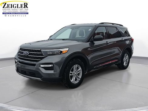 Used 2021 Ford Explorer XLT w/ Equipment Group 202A image 1