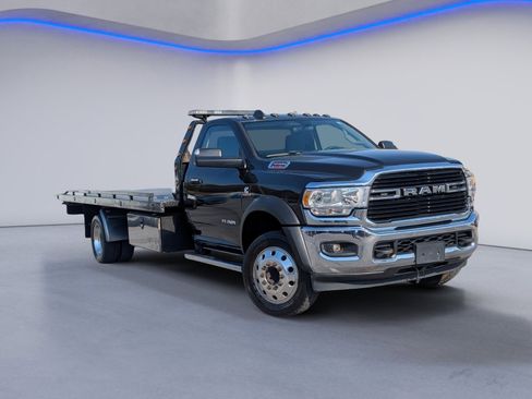 Used 2019 RAM 5500 SLT w/ Quick Order Package 2YG SLT image 2