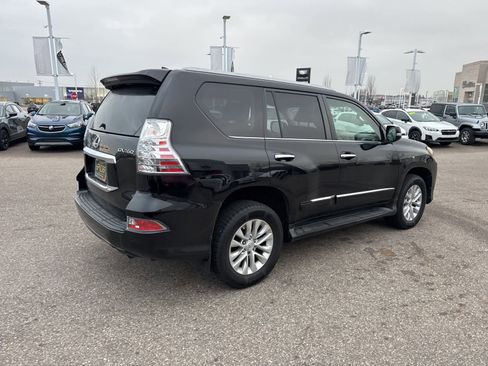 Used 2019 Lexus GX 460 Premium image 5