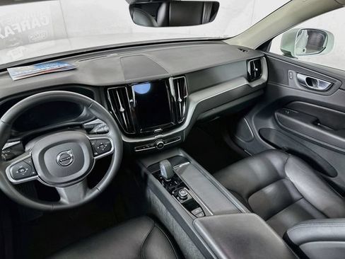 Used 2023 Volvo XC60 B5 Core AWD/4WD image 24