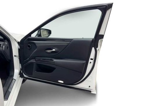 Used 2019 Lexus ES 350 350 w/ Accessory Package 2 image 9