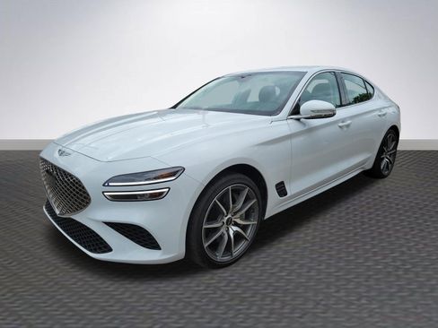 Used 2025 Genesis G70 2.5T AWD/4WD image 3