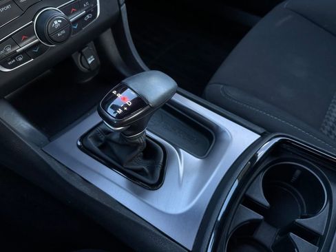 Used 2019 Dodge Charger R/T w/ Blacktop Package image 29