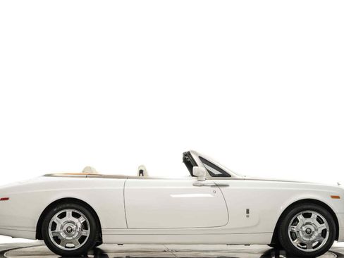 Used 2008 Rolls-Royce Phantom Drophead Coupe RWD image 2