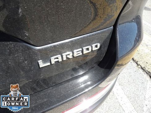 Used 2023 Jeep Grand Cherokee Laredo image 25