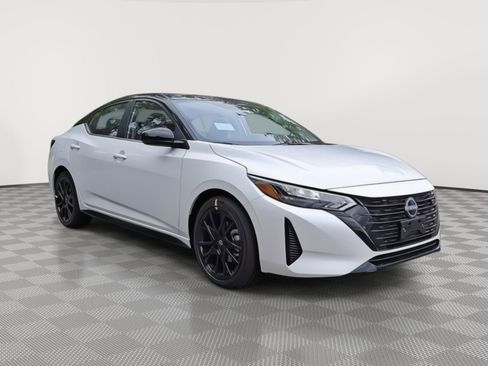 New 2025 Nissan Sentra SR w/ Midnight Edition FWD image 2