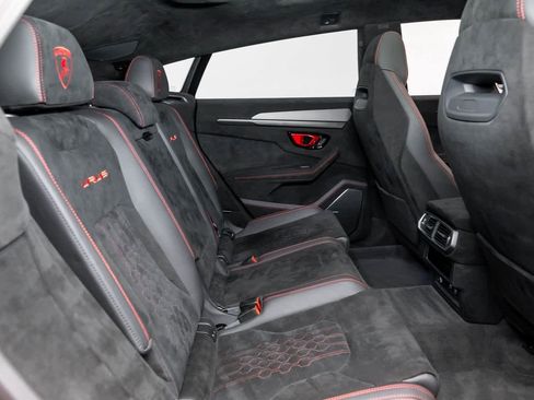 Used 2023 Lamborghini Urus Performante image 12