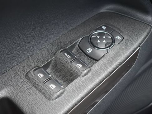 Used 2020 Ford EcoSport SE w/ SE Convenience Package FWD image 19