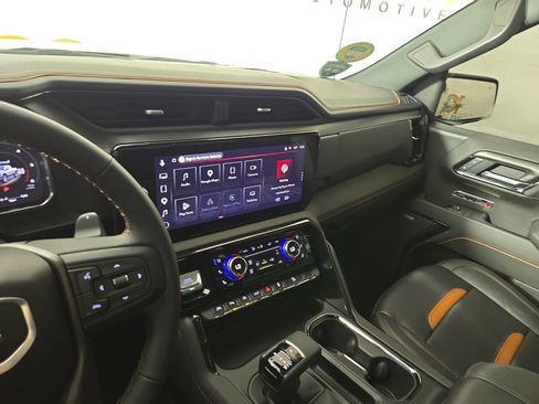 Used 2026 GMC Sierra 1500 AT4 w/ AT4 Premium Package AWD/4WD image 25