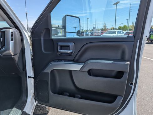 Used 2018 Chevrolet Silverado 2500 LT w/ LT Fleet Convenience Package AWD/4WD image 39