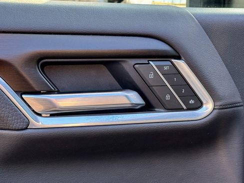 Used 2025 GMC Sierra 2500 Denali w/ Technology Package image 30