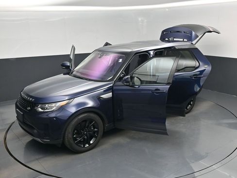 Used 2017 Land Rover Discovery HSE image 57