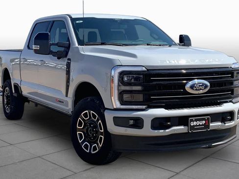 New 2026 Ford F250 Platinum AWD/4WD image 2
