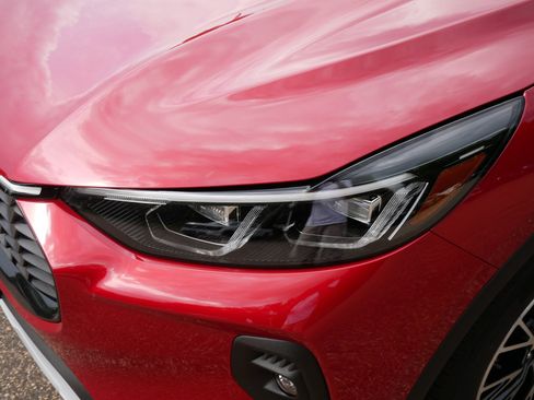 Used 2025 Ford Escape PHEV w/ PHEV Premium Package image 16