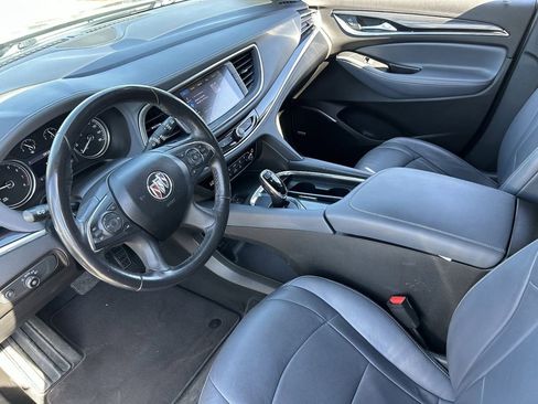 Used 2021 Buick Enclave Essence w/ Sound and Sites Package AWD/4WD image 18