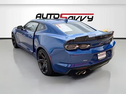 Used 2022 Chevrolet Camaro SS RWD image 5