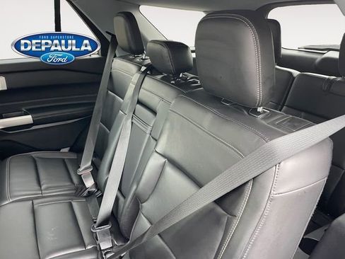 Used 2022 Ford Explorer XLT w/ Equipment Group 202A image 17