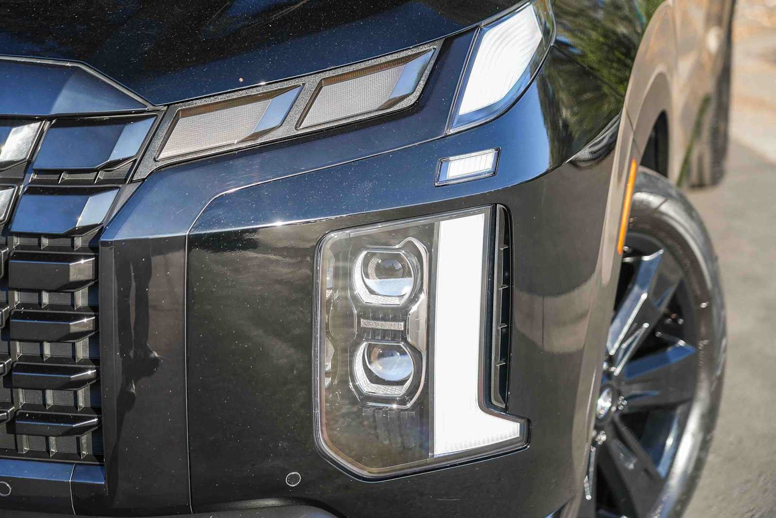 Certified 2025 Hyundai Palisade XRT FWD image 2