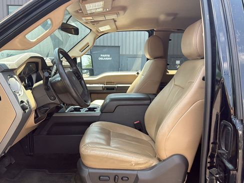 Used 2016 Ford F250 Lariat w/ Chrome Package AWD/4WD image 9
