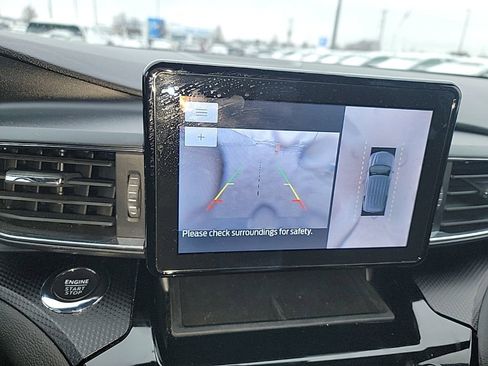 Used 2022 Ford Explorer ST-Line image 17