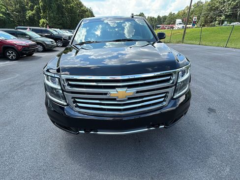 Used 2016 Chevrolet Suburban LT w/ Luxury Package AWD/4WD image 8