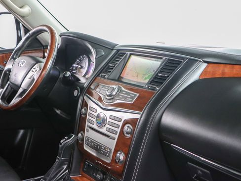 Used 2019 INFINITI QX80 Luxe w/ All-Season Package image 28