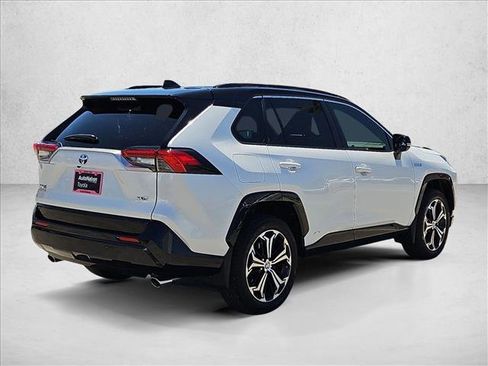 Used 2024 Toyota RAV4 XSE w/ Weather Package AWD/4WD image 5