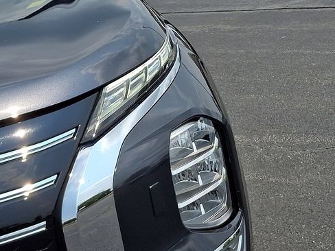Used 2025 Mitsubishi Outlander SE AWD/4WD image 9