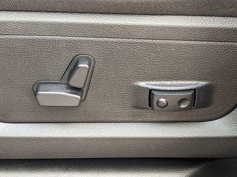 New 2026 RAM 3500 Big Horn AWD/4WD image 16