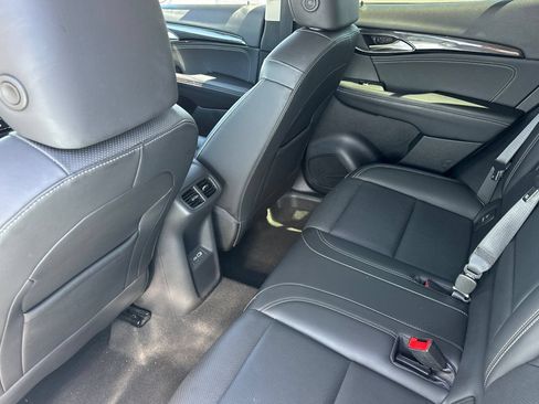 Used 2023 Buick Envision Essence FWD image 16