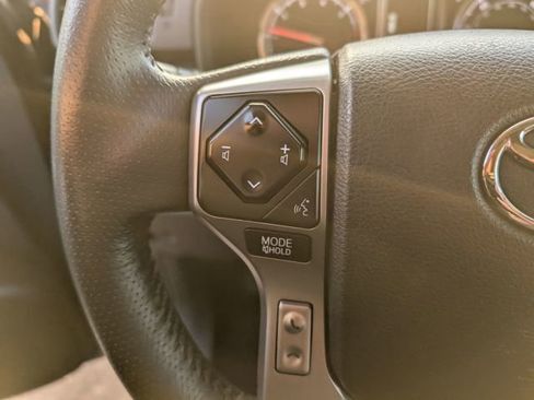 Used 2022 Toyota 4Runner Limited image 17