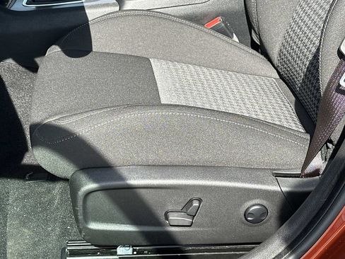Used 2023 Dodge Charger Scat Pack RWD image 17