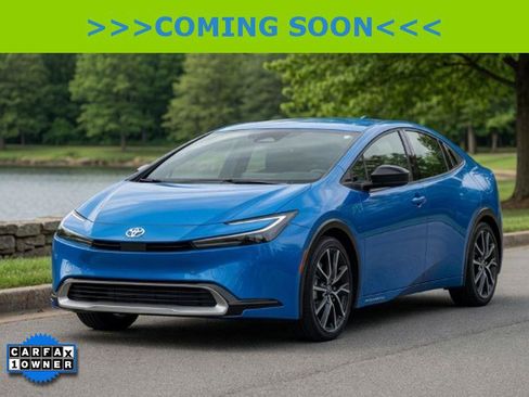 Used 2024 Toyota Prius XLE FWD image 1