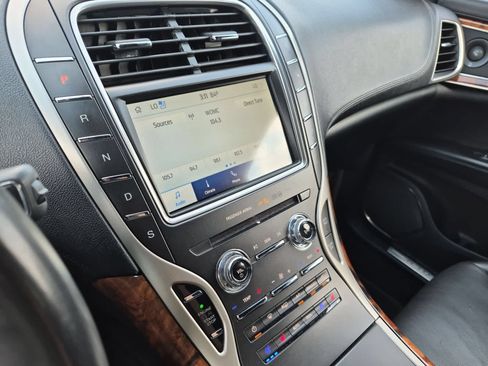 Used 2019 Lincoln Nautilus Reserve AWD/4WD image 29