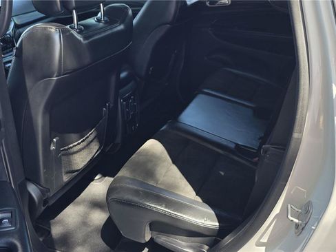 Used 2020 Jeep Grand Cherokee Altitude RWD image 12