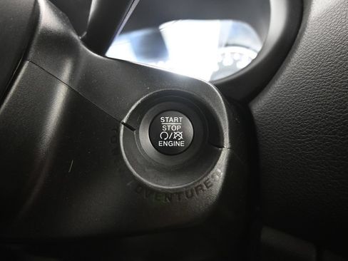 Used 2018 Jeep Renegade Sport w/ Power & Air Group AWD/4WD image 32