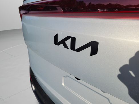 New 2027 Kia Carnival EX w/ Dark Edition Package FWD image 31