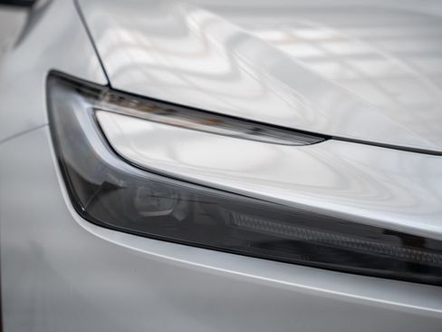 Certified 2024 Toyota Prius XLE FWD image 14