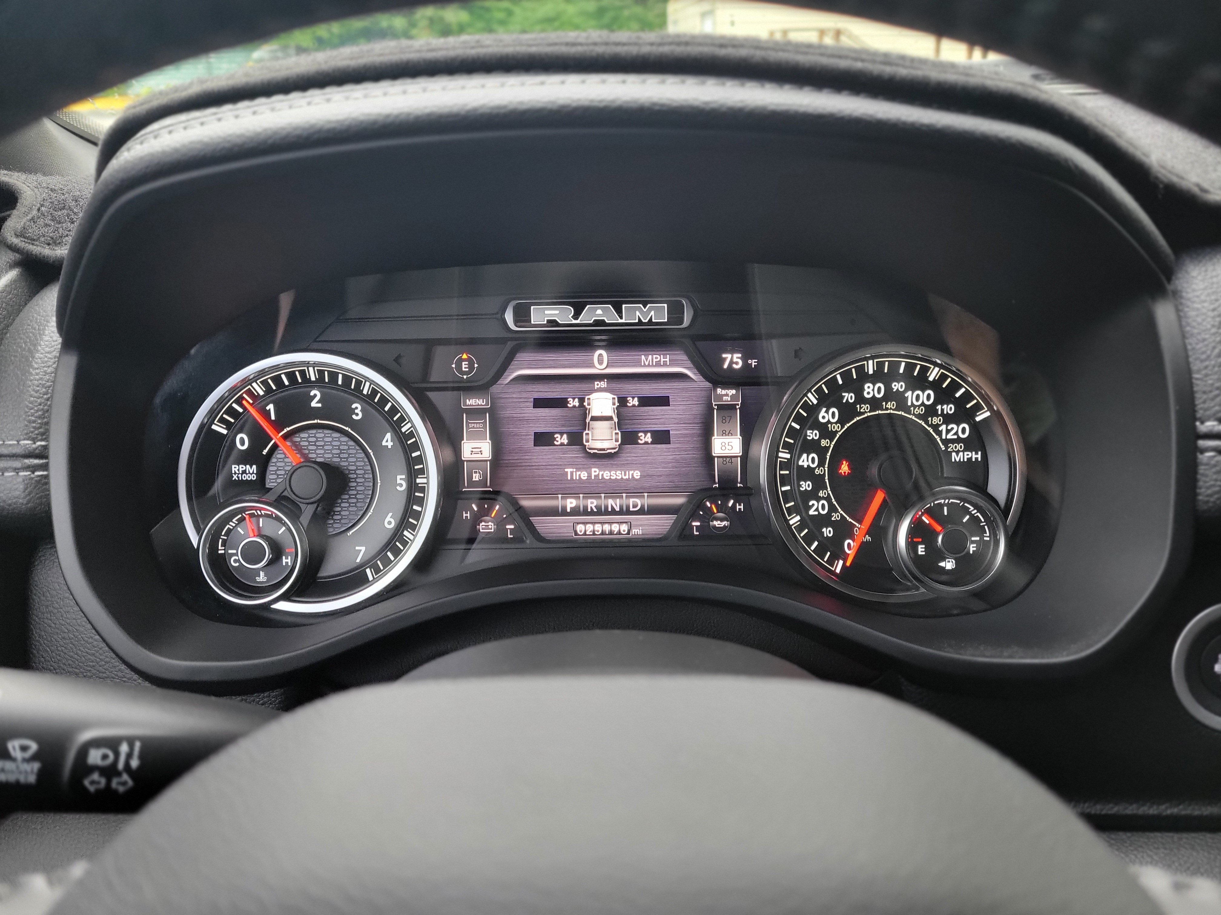 Used 2022 RAM 1500 Laramie AWD/4WD image 21