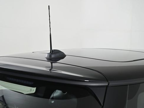 Certified 2025 MINI Cooper S image 10